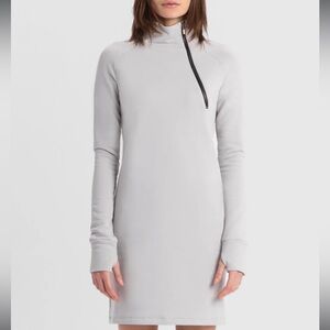 Slim Long-Sleeve Mock Neck Dress in Light Gray